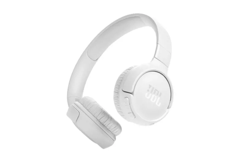 Auriculares JBL inalámbricos Bluetooth 5.3 con micrófono y Pure Bass blancos