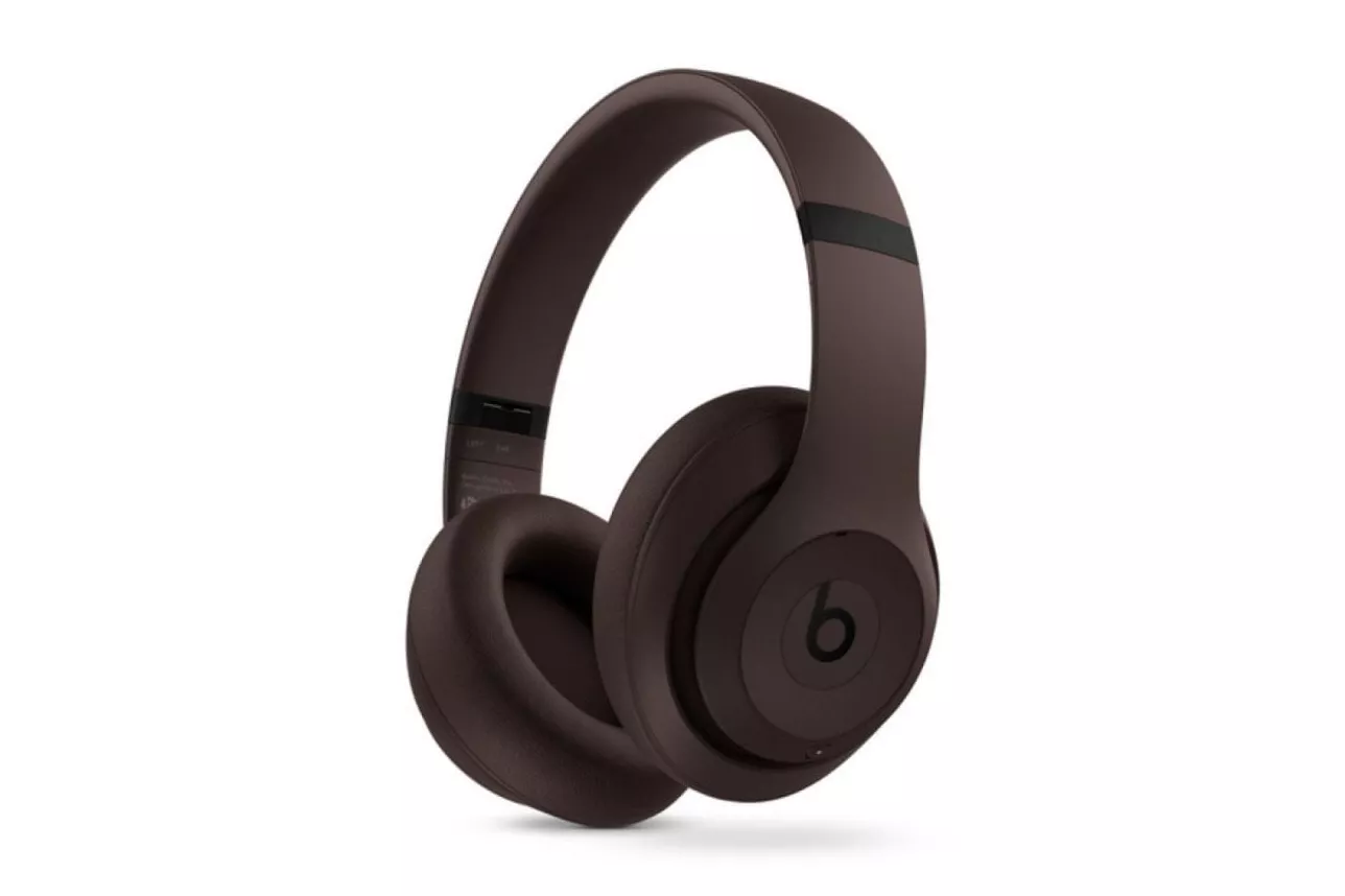 Auriculares Apple Beats Studio Pro inalámbricos y alámbricos cancelación de ruido Deep Brown