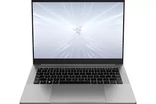 Portátil Razer Blade 14 RZ09 M3-R311 R9-8945HS RTX 4070 32GB 1TB 14