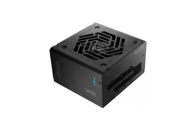 Fuente de Alimentacion FSP 650W 80 PLUS Gold VITA GM650 Extras modular ATX 3.1 compacta