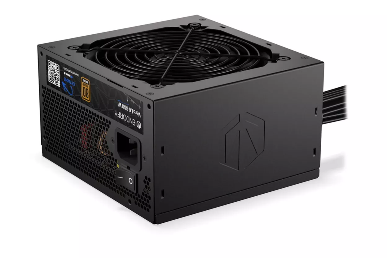 EY7A015, Fuente de alimentación de PC