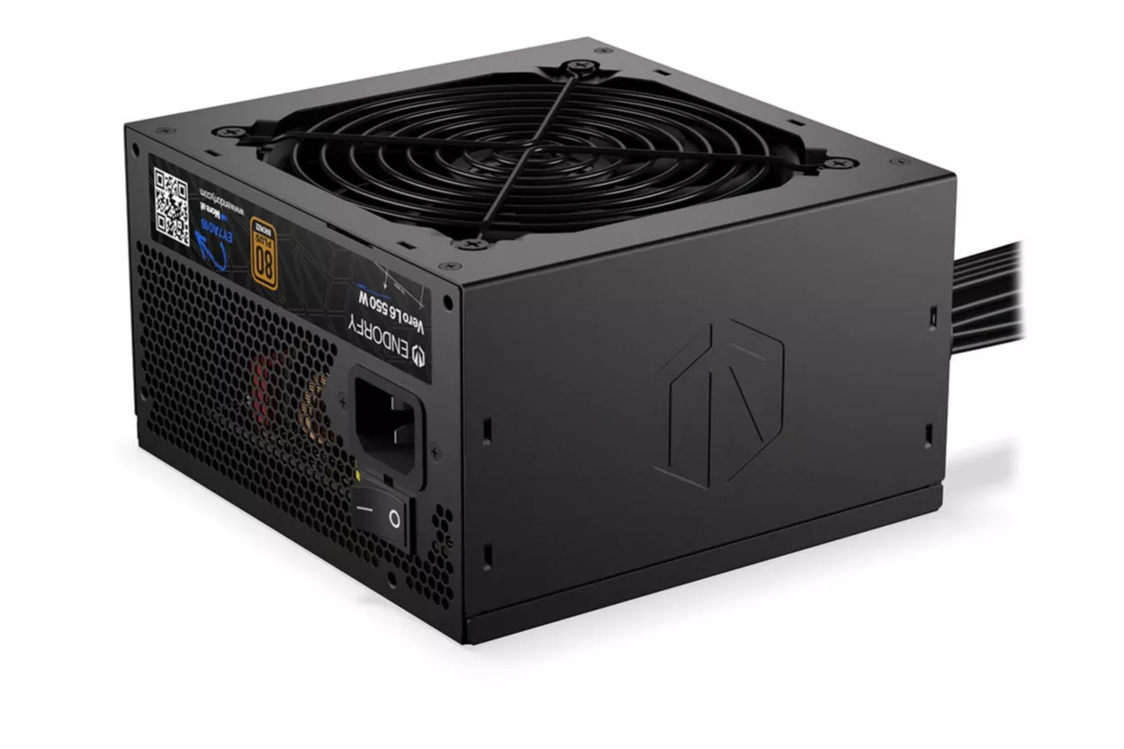 EY7A016, Fuente de alimentación de PC