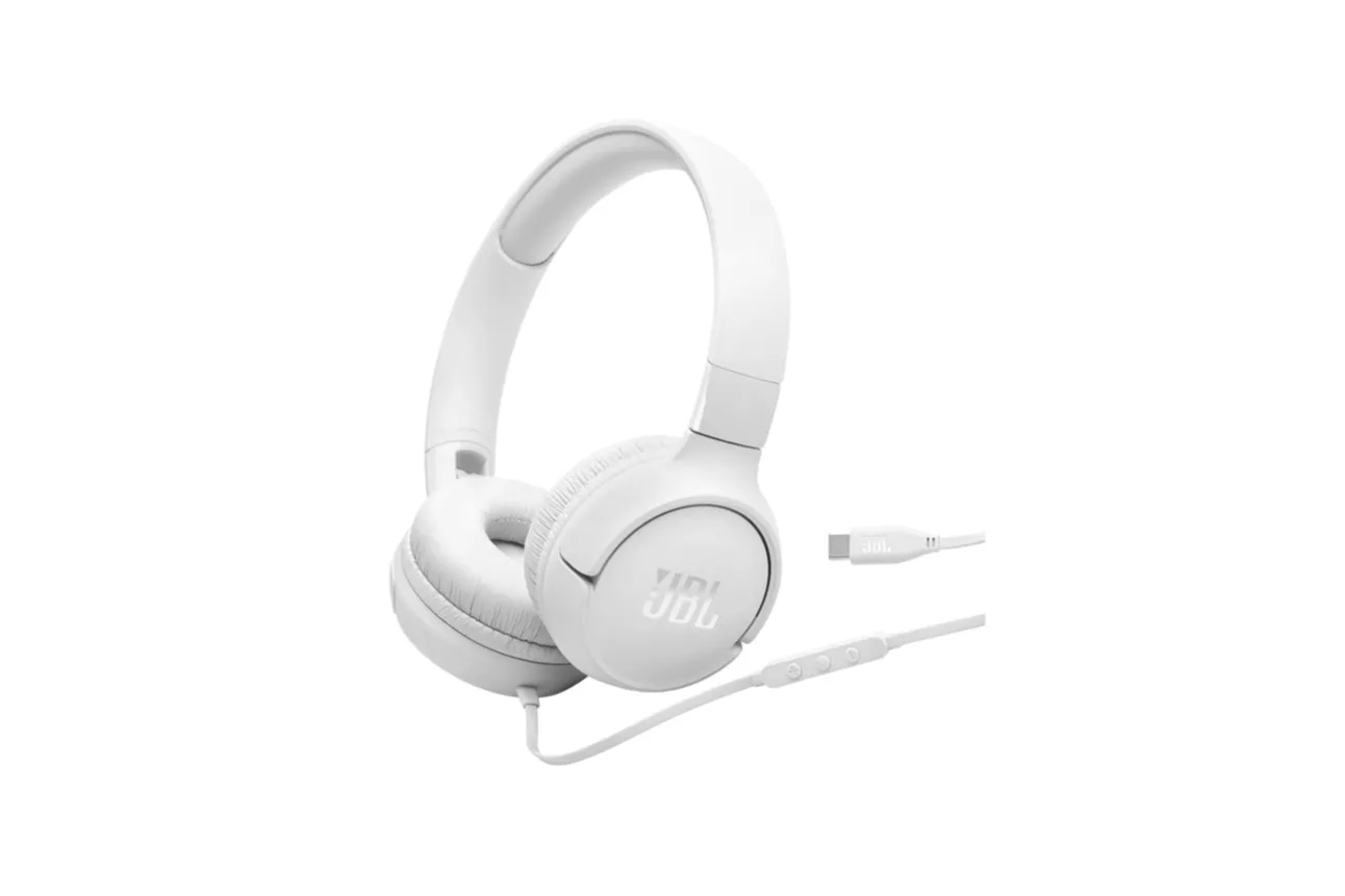 Auriculares JBL con cable USB-C, micr&oacute;fono y alta resoluci&oacute;n Hi-Res en blanco