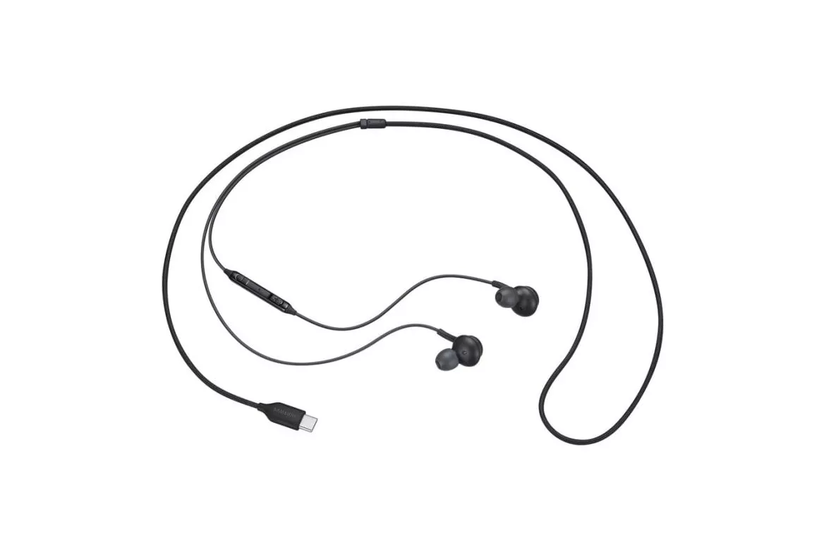 Auriculares Samsung EO-IC100B con cable USB-C para llamadas y m&uacute;sica negros