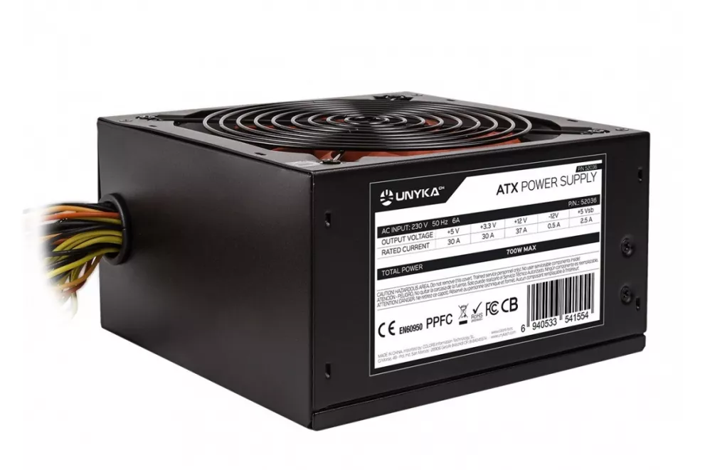 UNYKAch Fuente de Alimentación Gaming 700W