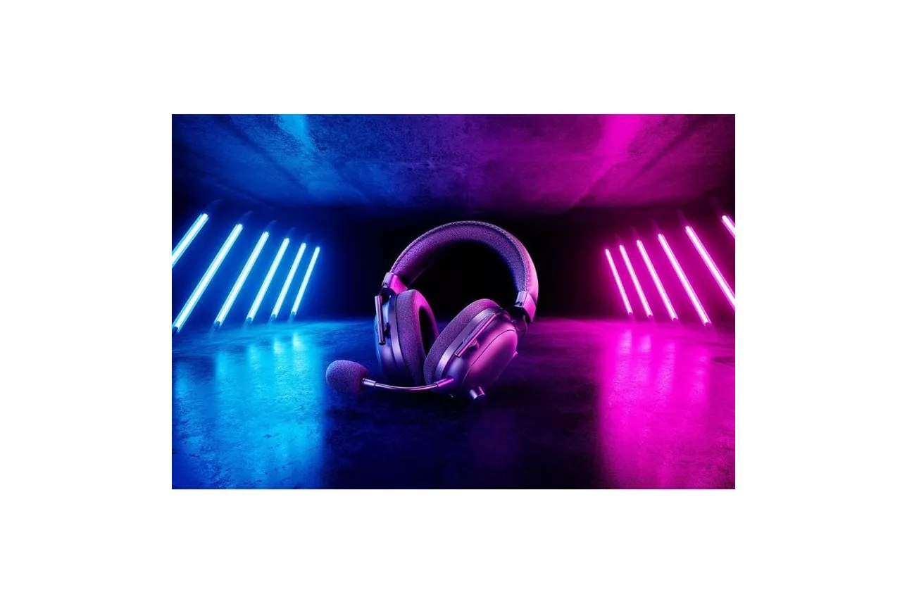 Auriculares Razer BlackShark V2 Pro inal&aacute;mbricos Bluetooth Gaming con Cancelaci&oacute;n de Ruido THX Spatial Audio negros