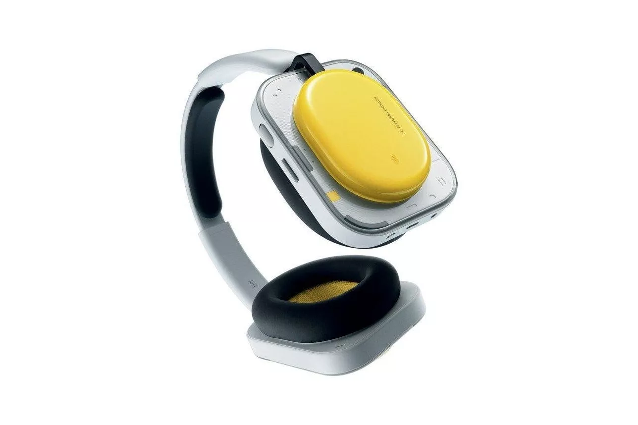 Auriculares Nothing Headphone (a) inal&aacute;mbricos Bluetooth con Cancelaci&oacute;n de Ruido Amarillos