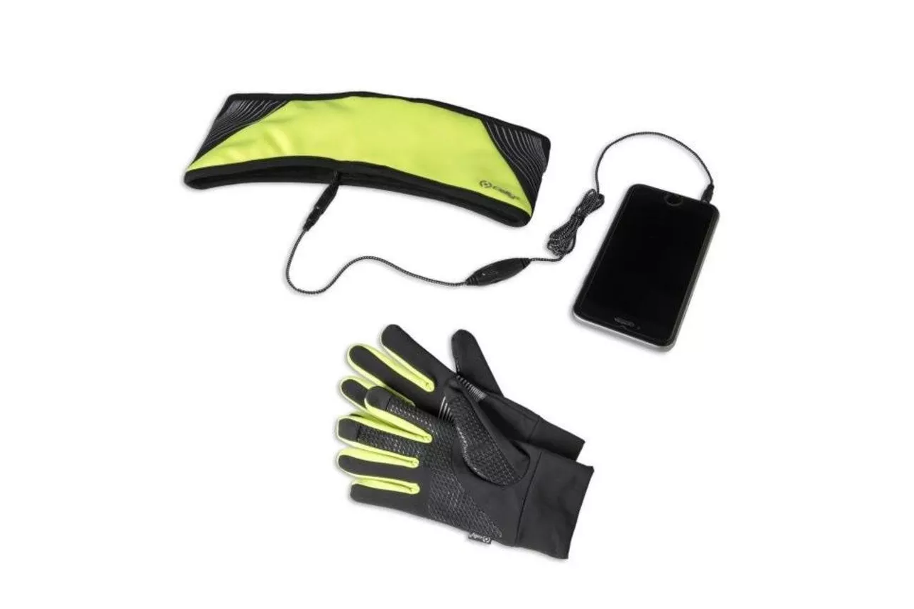 Auriculares Celly SPORTKIT17YL con cable, jack 3,5 mm, deportivos, micr&oacute;fono en l&iacute;nea, negro y amarillo