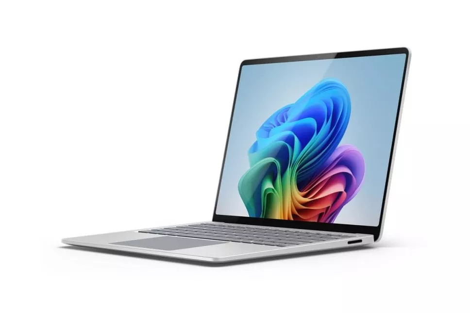 Port&aacute;til Microsoft Surface Laptop 7 13,8" Snapdragon X Elite 16GB Adreno GPU Windows 11 Pro 1TB SSD aluminio