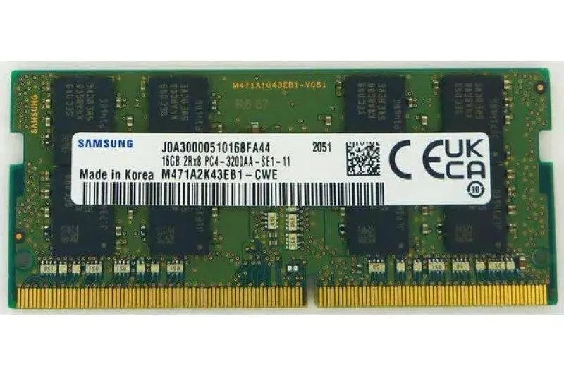 Memoria RAM Samsung M471A2K43EB1-CWE 16GB 1x16GB DDR4 3200MHz CL22 Verde