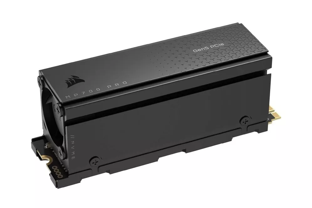 Corsair MP700 PRO 2TB SSD PCIe M.2 NVMe 2.0 Gen5 x4 con Refrigerador de Aire