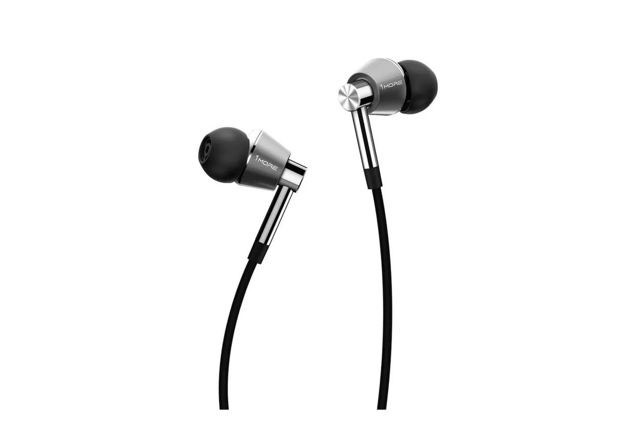 Auriculares 1MORE E1001 con cable, Triple Driver, Micr&oacute;fono MEMS y control in-line, negro y plata