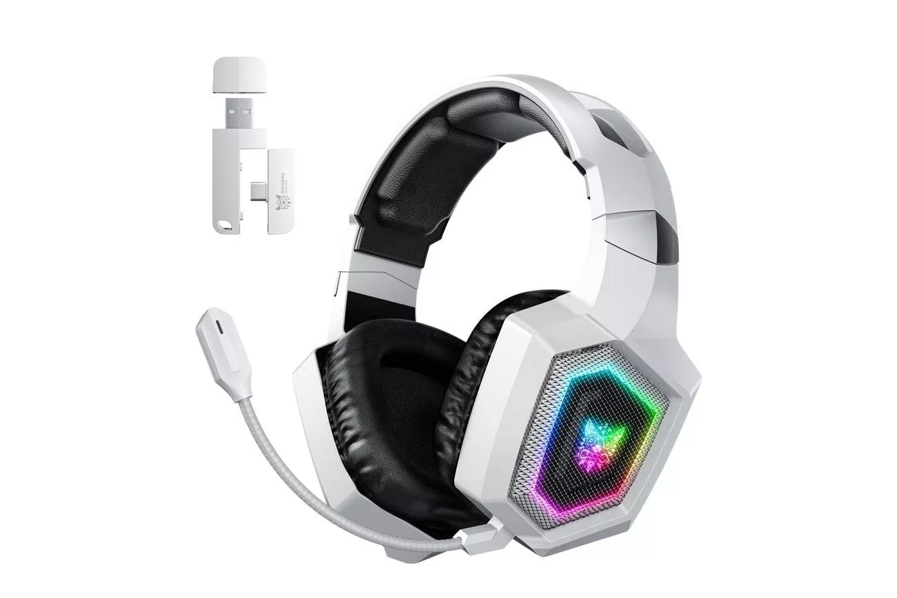 Auriculares Onikuma GT806 inal&aacute;mbricos y con cable Bluetooth para gaming con RGB blanco