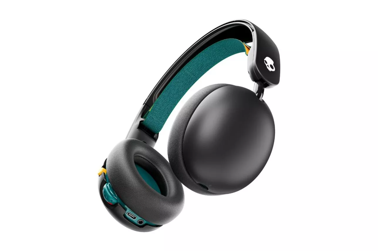 Auriculares Skullcandy Grom inal&aacute;mbricos Bluetooth para ni&ntilde;os con micr&oacute;fono y carga USB-C negros