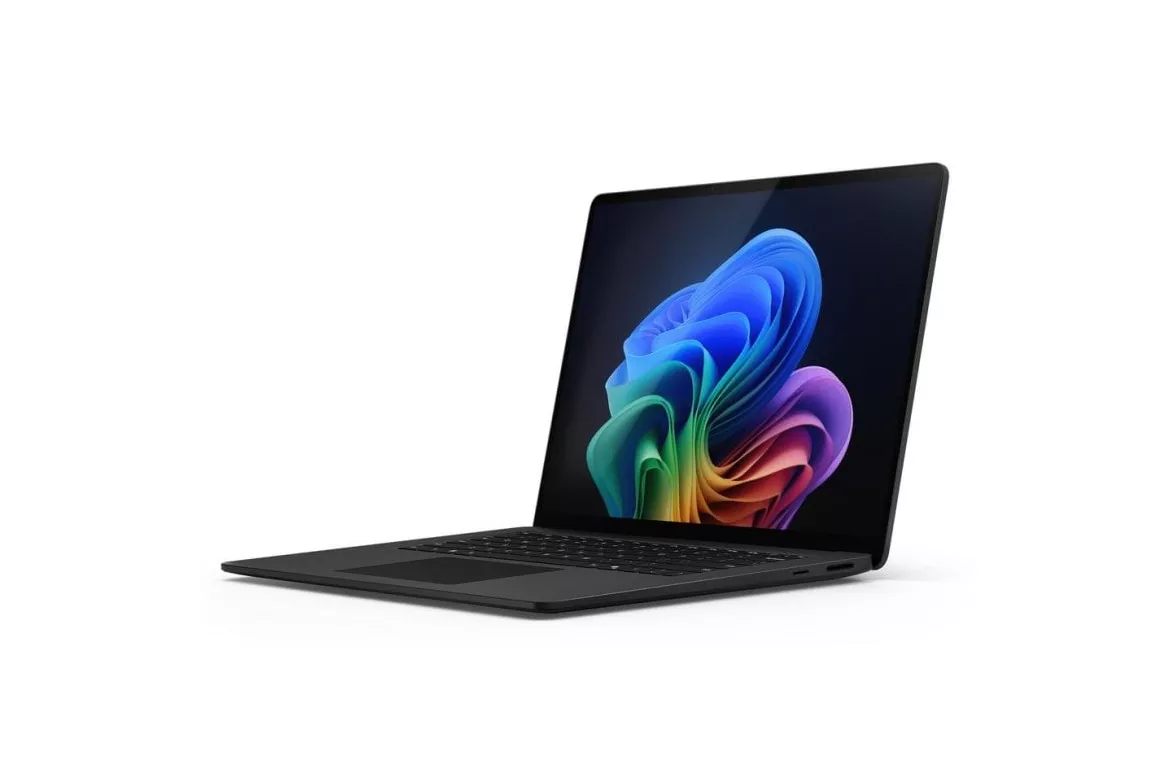Port&aacute;til Microsoft Surface Laptop 8 15 pulgadas Intel Core Ultra 5 335 16GB Intel Graphics 256GB SSD Windows 11 Pro pantalla t&aacute;ctil
