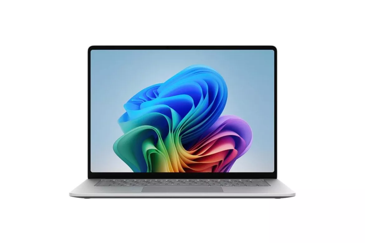 Port&aacute;til Microsoft Surface Laptop 8 13,8" t&aacute;ctil Intel Core Ultra 7 366H 32GB Intel Graphics 512GB SSD Windows 11 Pro chasis de aluminio