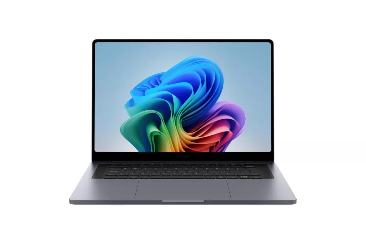 Port&aacute;til Samsung Galaxy Book6 Ultra 16" Intel Core Ultra 7 356H 32GB 1TB SSD RTX 5070 Windows 11