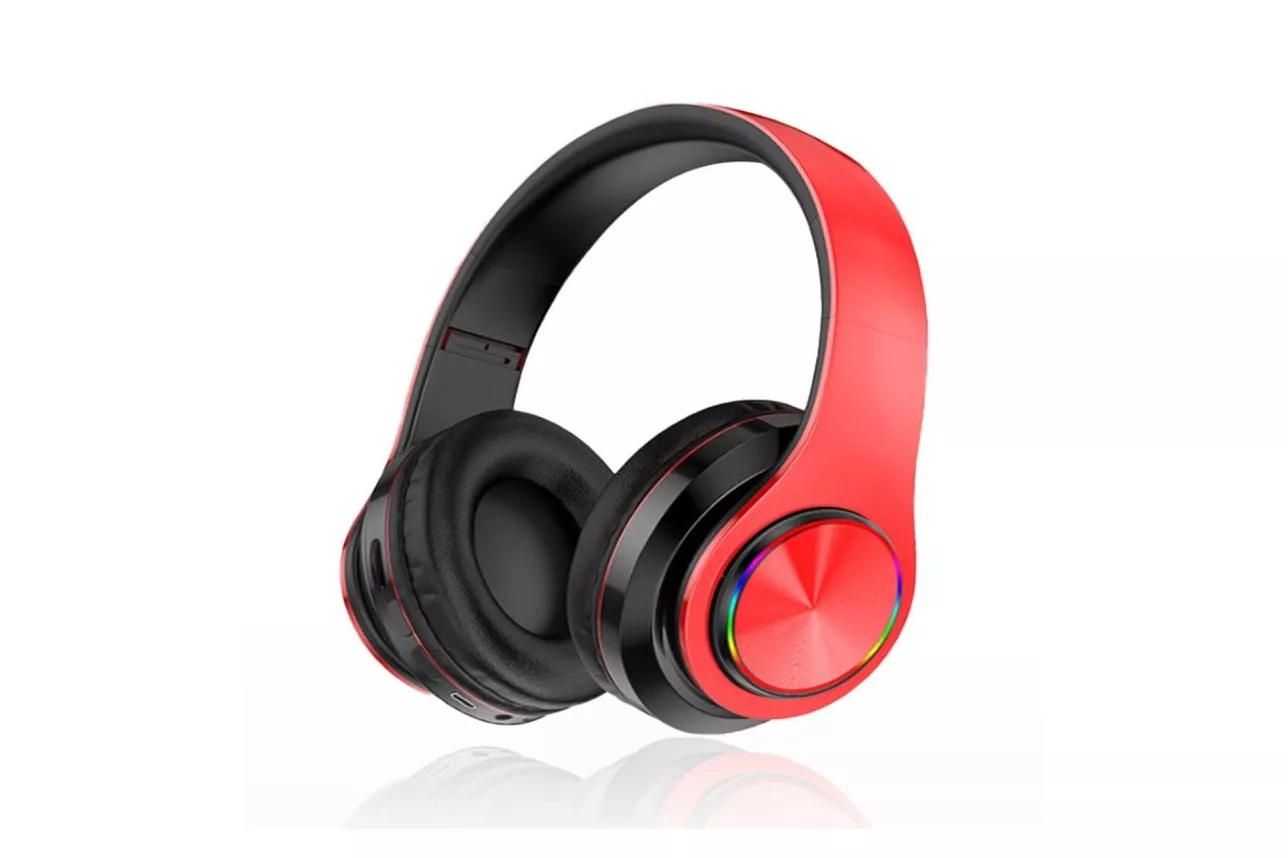 Kinsi B39 Auriculares Inal&aacute;mbricos Bluetooth HiFi RGB Rojos