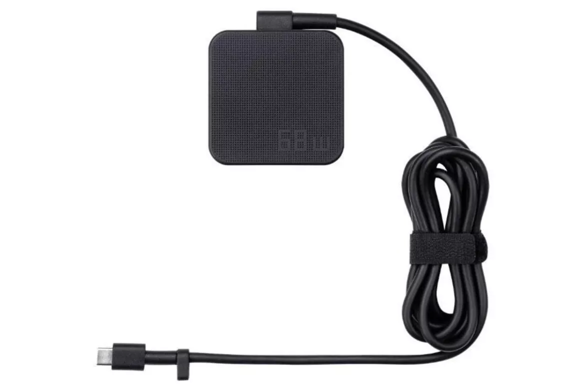 Fuente de alimentaci&oacute;n SilentiumPC Asus AC68-00 68W USB-C modular PFC activo