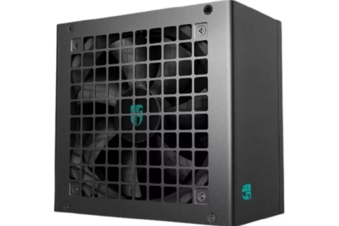 Fuente de alimentaci&oacute;n Deepcool R-PF550X-HD0B-JGEU 550W 80+ Bronze ventilador 120 mm