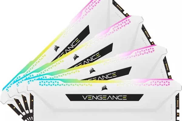 Vengeance CMH32GX4M4D3600C18W módulo de memoria 32 GB 4 x 8 GB DDR4 3600 MHz, Memoria RAM