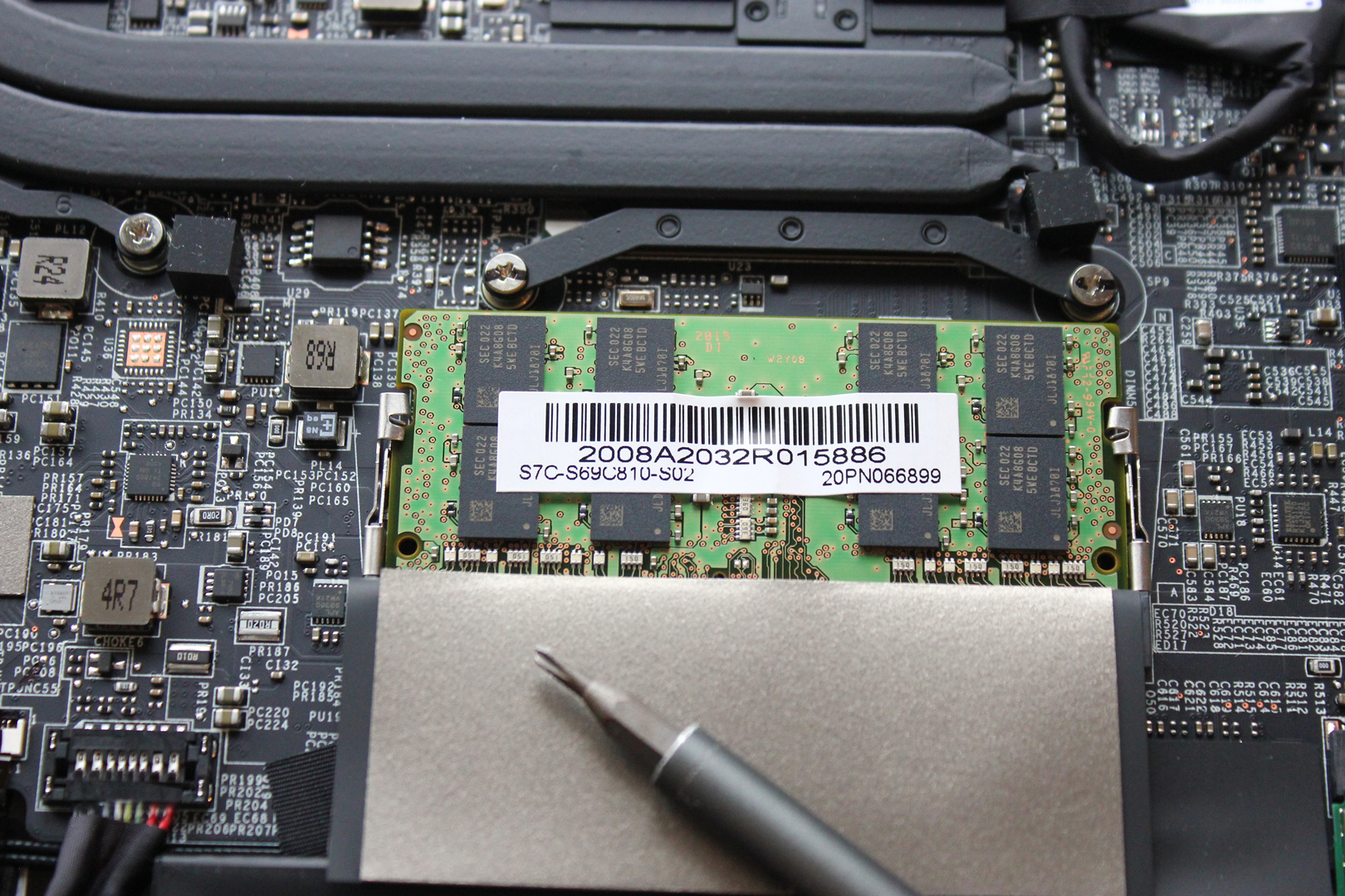 Geeknetic GoodRAM IRDM SODIMM DDR4 mejora el rendimiento de tu portátil y MiniPC 5