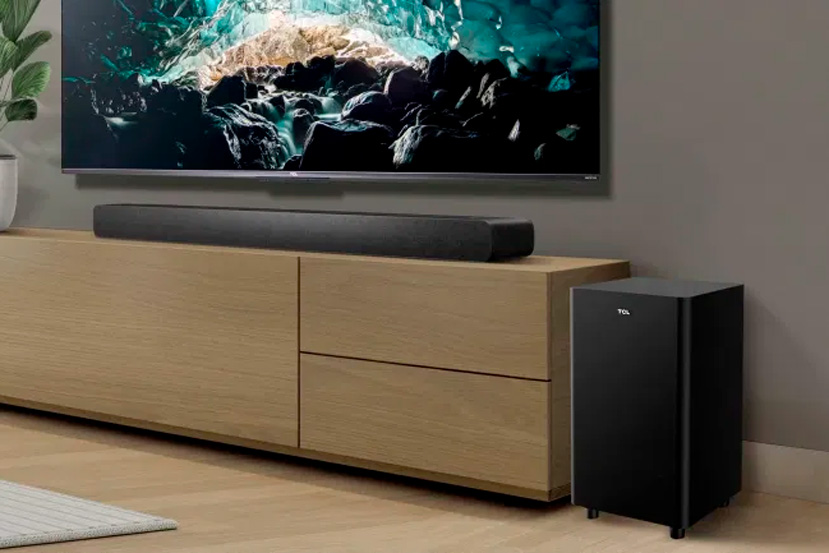 La nueva barra de sonido de TCL cuenta con un subwoofer inalámbrico y 8