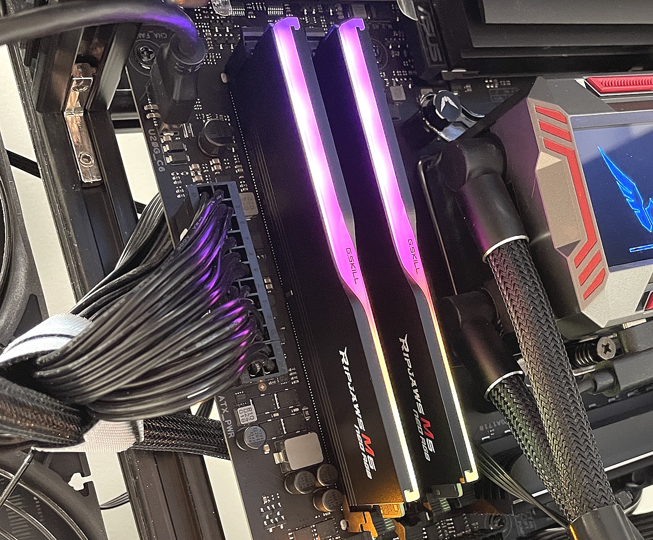 G.Skill Ripjaws M5 Neo RGB DDR5-6000 CL28 Review G.Skill Ripjaws M5 Neo RGB DDR5-6000 CL28 Review