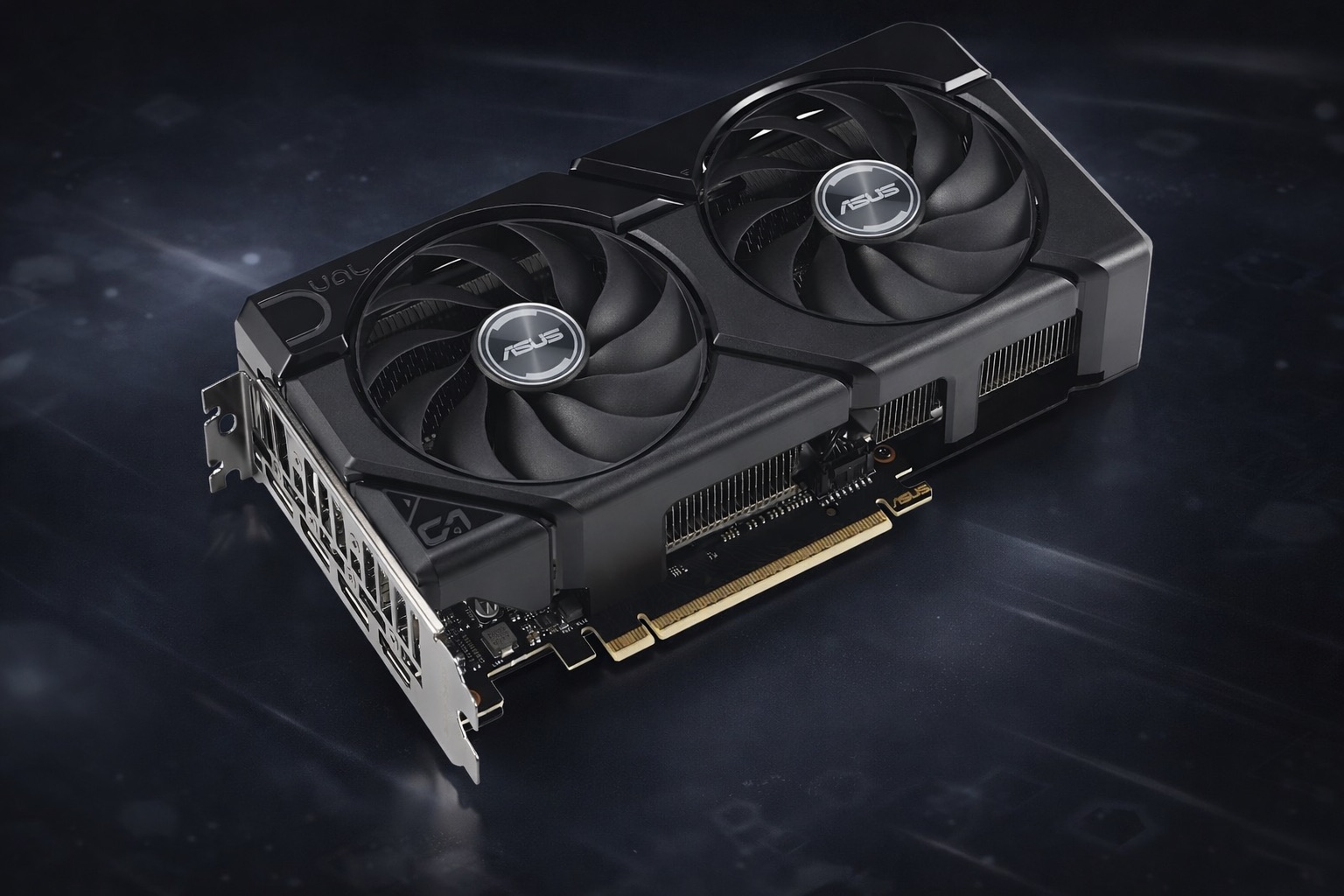 ASUS encoge su RTX 5070 Dual: la versión EVO llega con un disipador más corto y mejor encaje en cajas compactas