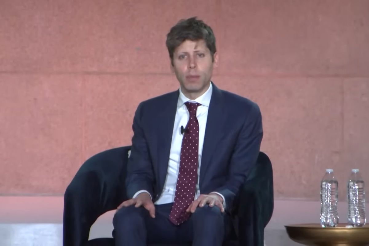 Sam Altman dice que la IA será como el agua o la luz, pero se olvida de mencionar quién pagará la factura