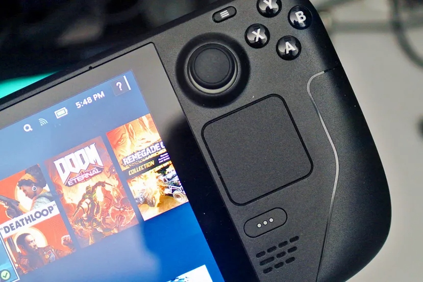 Steam Deck 2 apostaría por una APU estándar de AMD y no por un chip semipersonalizado para llegar mejor preparada a 2028