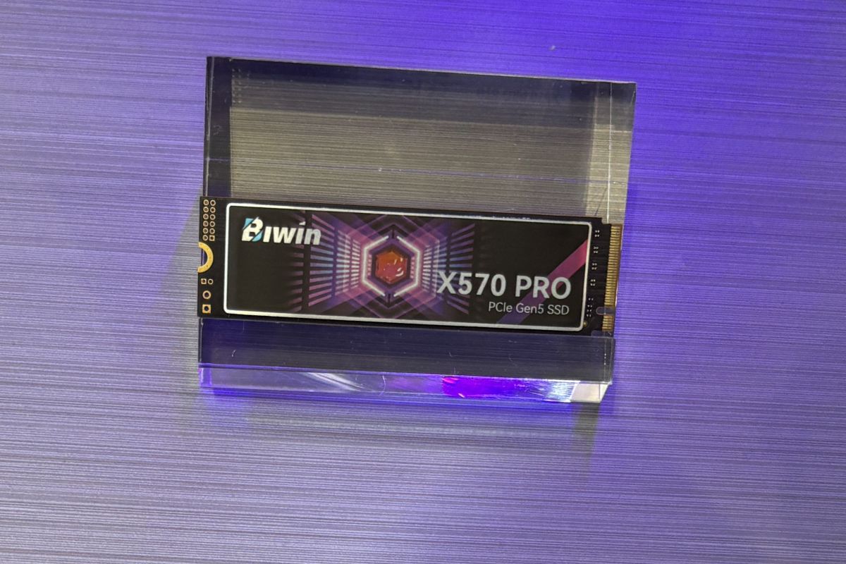 Hasta 14.000 MB/s y SSD mini para handhelds: hemos visto los Black Opal X570 PRO, X570H PRO y CL100 de Biwin