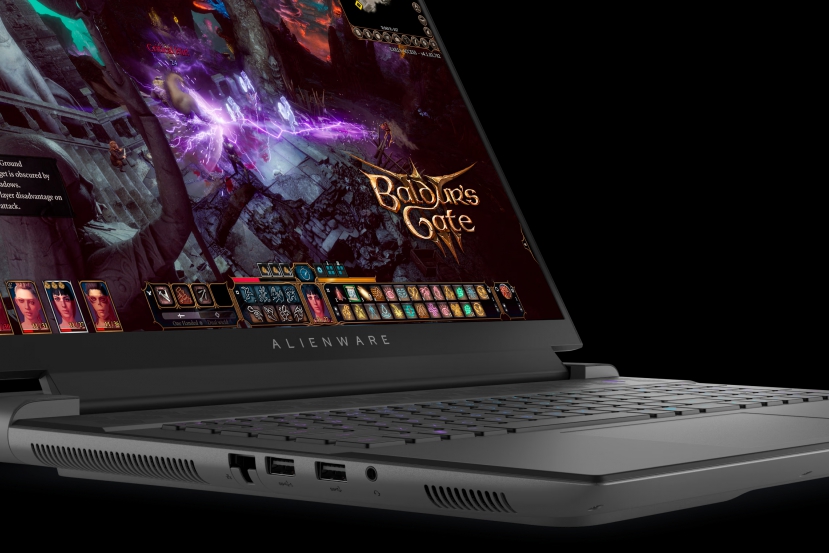 El Alienware M18 con una AMD Radeon RX 7900M se acerca al rendimiento de la NVIDIA RTX 4080 con un alto consumo de batería