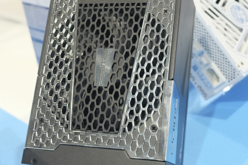 2.200 W de potencia y 80 PLUS Platinum en la nueva fuente ATX 3.1 Seasonic Prime PX-2200