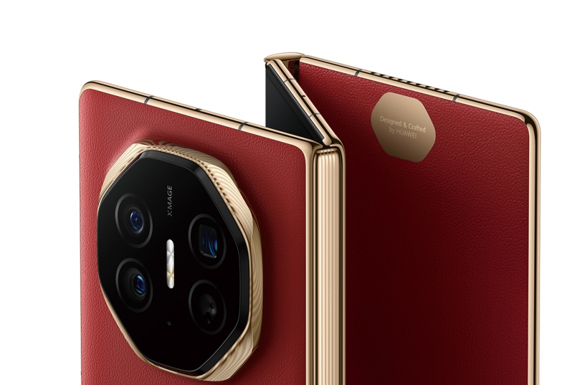 Aparece una imagen del HUAWEI Mate XT, el nuevo plegable tipo Z