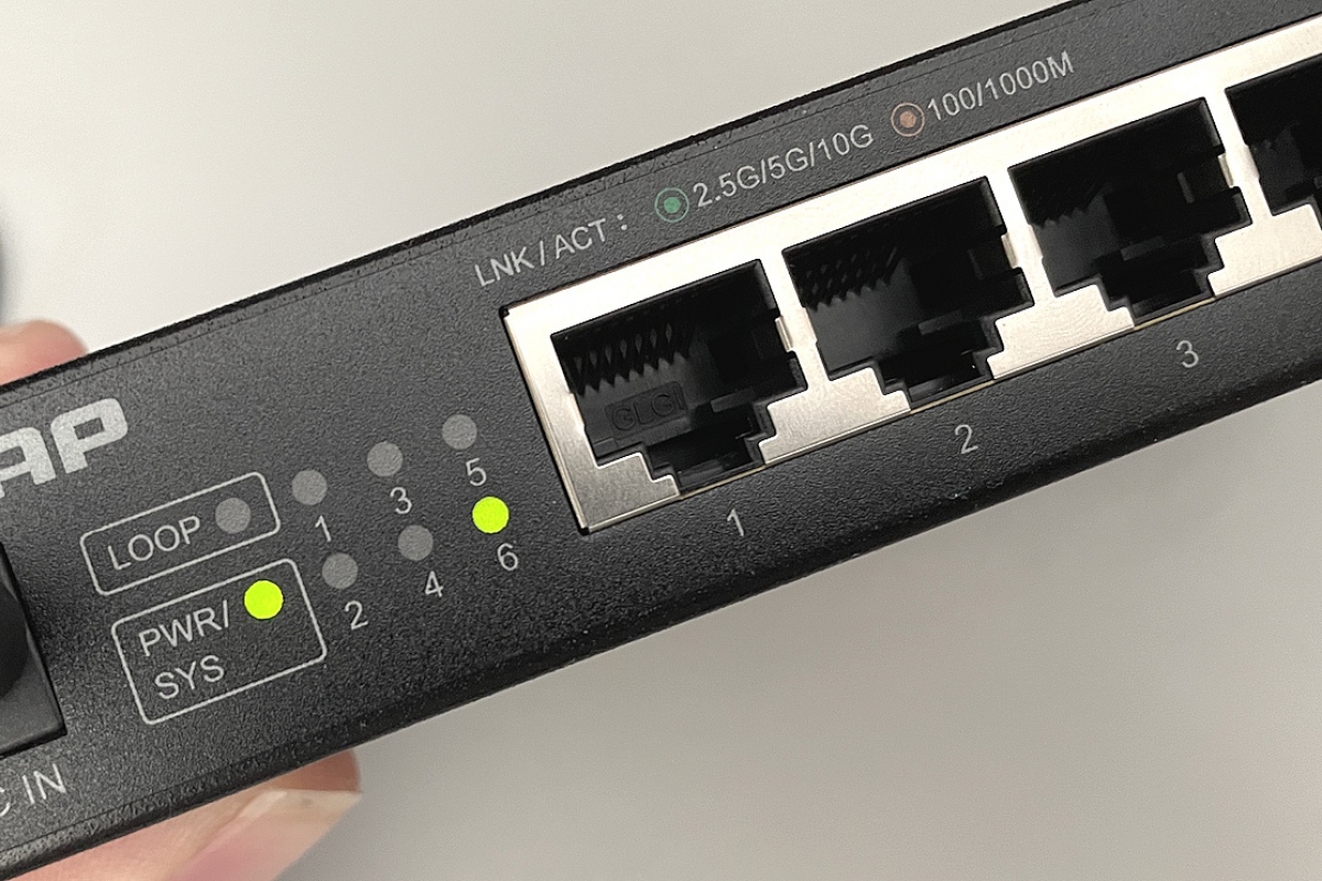 QNAP QSW-2104-2T-R2 Review