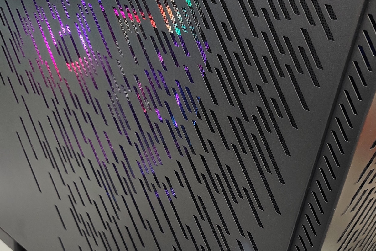 XPG VALOR AIR NANO Review