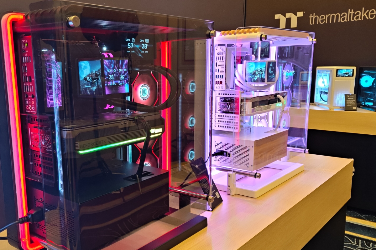 Las Últimas Novedades de Thermaltake en el CES 2026: Lo último en Torres, Fuentes, SimRacing y mucho más