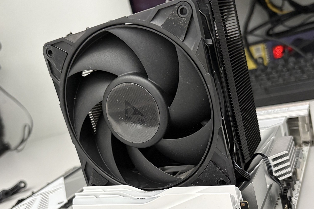 Arctic Freezer 36-S Review: diseño simple y funcional impulsado por el potente ventilador Arctic P12 Pro