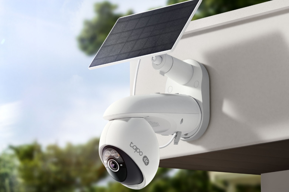 Operación salida: protege tu casa con videovigilancia IA en 4K y llévate el internet 5G a la playa con Deco × Tapo