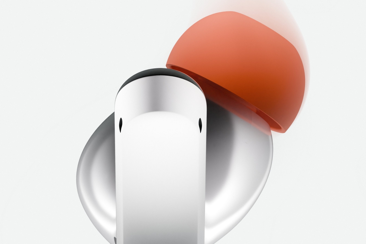 CMF anticipa el diseño de sus próximos auriculares inalámbricos con unos característicos colores blanco y naranja
