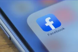 Facebook verificará la identidad de cuentas sospechosamente populares para combatir bulos