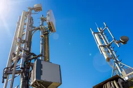 Las operadoras telefónicas empiezan a camuflar las antenas 5G en el entorno