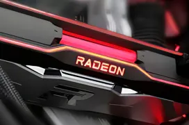 Avistada una AMD Radeon RX 6900 XTX de referencia con refrigeración líquida en una tienda de Brasil