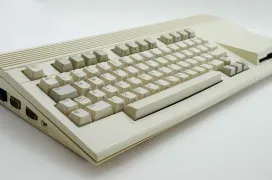 Un prototipo de la Commodore 65 aparece en subasta por más de 25.000 euros