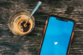 Twitter comienza una prueba donde cobrará 1$ a los nuevos usuarios para combatir el spam y los bots en la red social
