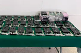 Intentan pasar por la aduana de Hong Kong 70 antiguas tarjetas NVIDIA Quadro K2200