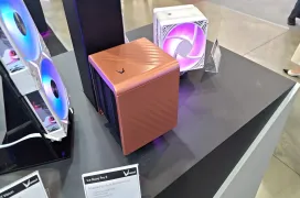 Un disipador de doble torre, una AIO con pantalla de 3,95 pulgadas y ventiladores con TFT: así queda la nueva refrigeración de Formula V Line