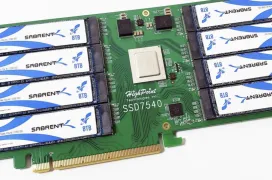 64 TB de capacidad y 28 GB/s en esta tarjeta PCIe 4.0 x16 RocketQ Battleship con 8 SSD NMVe de 8 TB