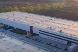 Lenovo inaugura su primera fábrica en Europa